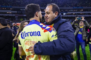   Henry Martin and Cuauhtemoc Blanco during the final second leg match between Club America and Tigres UANL as part of Torneo Apertura 2023 Liga BBVA MX, at Azteca Stadium, December 17, 2023, in Mexico City, Mexico.