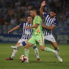 Aprobados y suspensos del Málaga: Roberto y Dioni rescatan un punto