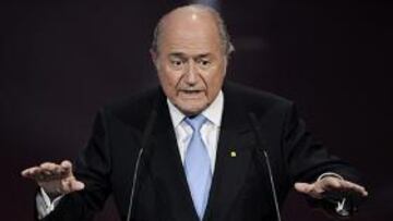 Blatter: "A John Terry le habrían aplaudido en los países latinos"
