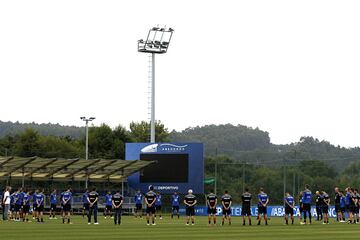 El fútbol español guardó silencio por las víctimas de Barcelona