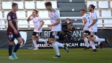 Burgos CF - SD Huesca, partido de Liga Smartbank celebrado en el estadio de 'El Plantio'.
24/10/2021