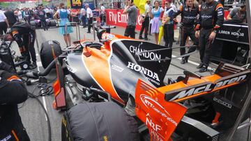 El McLaren Honda de Alonso en la parrilla del GP de Austria.