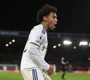 Tyler Adams, capitán de Estados Unidos, hace feliz a un niño con discapacidad en Inglaterra