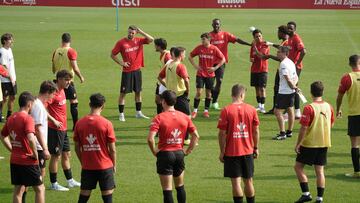16/08/25 SPORTING DE GIJON ENTRENAMIENTO
GRUPO