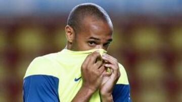 Henry: "Amo el Arsenal, algún día volveré aunque sea para repartir agua"
