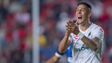 La Máquina busca a marchas forzadas un delantero centro ante la lesión de Milton Caraglio y la fallida negociación por Ake Loba.