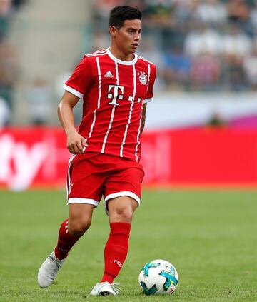 El volante James Rodríguez se estrenó con la camiseta del Bayern Múnich. El colombiano jugó los 45 minutos de la final de la Telekom Cup que ganó su equipo 2-0 sobre el Werder Bremen y participó en el primer gol de Thomas Müller.