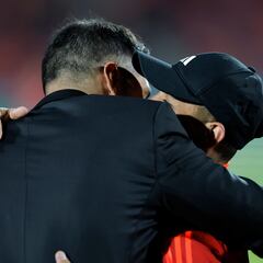 Claudio Bravo elige a estos dos jugadores como el futuro de Chile