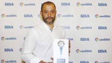 Nuno, mejor entrenador del mes.