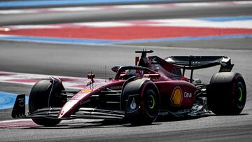 Ferrari's Monegasque driver Charles Leclerc steers his car during the qualifying session ahead of the French Formula One Grand Prix at the Circuit Paul Ricard in Le Castellet, southern France, on July 23, 2022. (Photo by CHRISTOPHE SIMON / AFP)