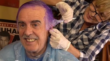 Siro L車pez cumple su palabra: se ti?e el pelo de morado