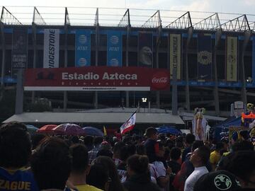 La afición puso el color al Azteca en el Clásico Nacional