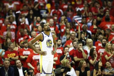 ¿Está sólo LeBron en su duelo frente a los Warriors?