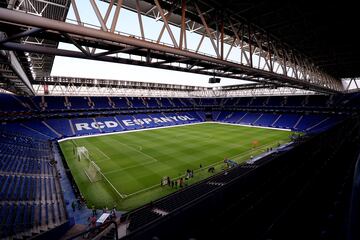 Capacidad en 2030: 40.259. Ronda máxima que puede albergar en el Mundial: Cuartos de final. Mayor evento acogido: Concierto de Rammstein en 2019... Propietario: RCD Espanyol.