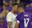 Hudson thinks Nani should've been sent off for Acosta incident