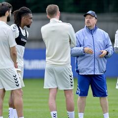 Misión Benítez: reconstruir tras 580 millones de despilfarro