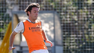 Álvaro Odriozola, en un entrenamiento de pretemporada con el Real Madrid.