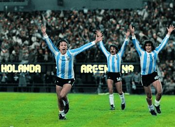 Argentina 1978: Kempes da el ansiado triunfo a la albiceleste