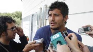 <b>INSCRIPCIÓN</b> Lotina no cuenta con Gustavo Munúa como portero del Deportivo de La Coruña, pero el club ha decidido inscribirle en la Liga.