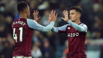 Soccer Football - Premier League - Aston Villa v Manchester United - Villa Park, Birmingham, Britain - January 15, 2022  Aston Villa&#039;s Philippe Coutinho with Jacob Ramsey after the match REUTERS/Ian Walton EDITORIAL USE ONLY. No use with unauthorized