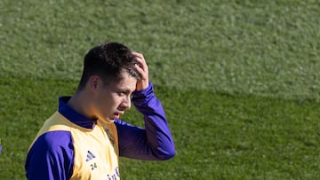 30/12/23 ENTRENAMIENTO PUERTAS ABIERTAS REAL MADRID
ARDA GULER