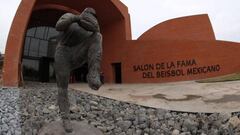 AMLO inaugura en Monterrey el salón de la fama del béisbol