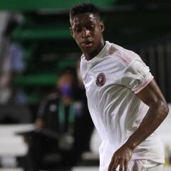 Andrés Reyes fue dado de alta, pero está aislado por protocolo