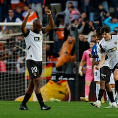 Cerca de Primera, lejos de Europa