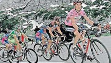 <b>IMPACTANTE. </b>El caso de Ivan Basso ha provocado que los equipos se acerquen a las tesis del Tour.