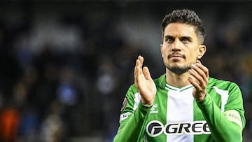 Real Betis' Spanish defender #05 Marc Bartra reacts at the end of the UEFA Europa League first round day 3 football match between KRC Genk and Real Betis Balompie, in Genk on October 23, 2025. (Photo by Tom Goyvaerts / Belga / AFP) / Belgium OUT