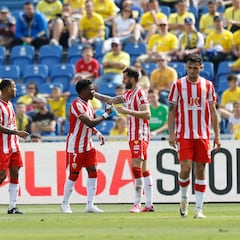 Baptistao y Maximiano animan la fiesta de Jonathan Viera