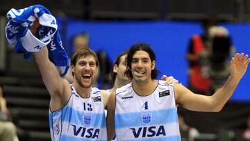 Andres Nocioni y Luis Scola.