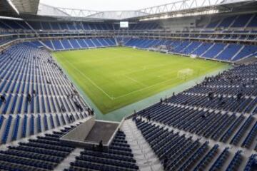 Suita City Football Stadium (Gamba Osaka Stadium) se ubica en Suita, Japón. Caben en total 40 mil personas.