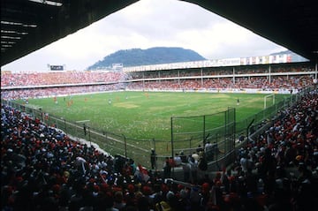 La 'bombonera' ubicada en Toluca, albergó partidos de las 2 copas mundiales que se han celebrado en México.