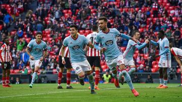 Brais celebra el gol en presencia de Sisto, Aspas, Maxi y Tucu.