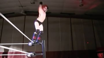 Wrestler Phoenix fractures skull after top-rope dive goes wrong