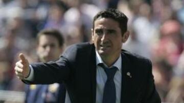 <b>SE QUEDA. </b>Manolo Jiménez seguirá dando instrucciones habitualmente en La Romareda.