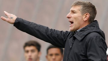 Uni車n Espa?ola oficializa la salida de Mart赤n Palermo