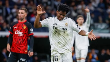 Real Madrid's Brazilian forward #16 Endrick reacts after missing a chance to score during the Spanish league football match between Real Madrid CF and RCD Mallorca at the Santiago Bernabeu Stadium in Madrid, on May 14, 2025. (Photo by Pierre-Philippe MARCOU / AFP)