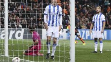 Errores de principiante dejan a
la Real sin opciones en Europa