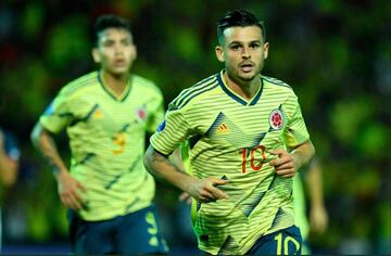 La Selección Colombia Sub 23 enfrentó a la de Ecuador en el Preolímpico de la categoría en el estadio Centenario de Armenia. El juego terminó 4-0 a favor de los dirigidos por Arturo Reyes.