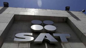 ¡Atención o multa! Contribuyentes del SAT podrían ser sancionados con hasta 45 mil pesos si no realizan la declaración anual este 2025.