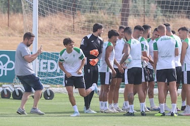 Jan Salas, otro argumento para el centro del campo