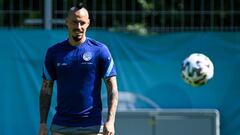 Hamsik llega a tiempo