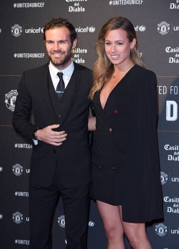 Juan Mata y Evelina Kamph, en la cena del Manchester United