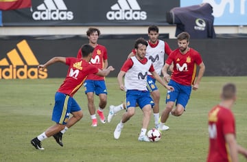 Moarata, David Silva y Gereard Piqué.