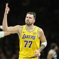 JJ Redick sobre Luka Doncic: “Es pronto para saber la gravedad”