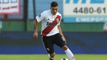 Juan Fernando Quintero durante el partido entre River Plate y Arsenal de Sarand&iacute; por Superliga Argentina