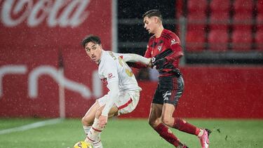 Gabri Martínez, en el partido del Mirandés ante el Huesca.