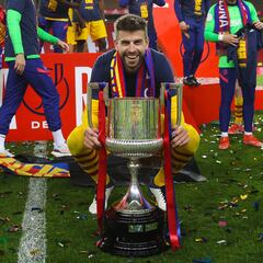 What trophies did Gerard Piqué win during his career?